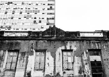 arquitetura abandonada. foto camilla ghisleni