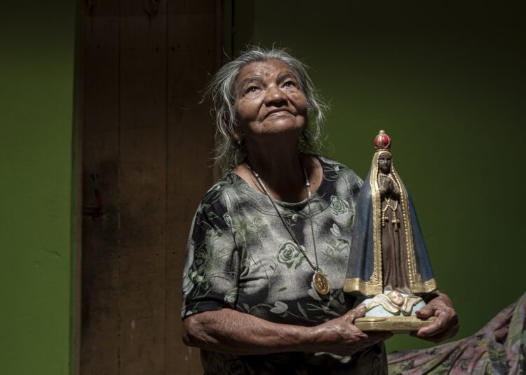 floripa-na-foto-trabalho-virginia-yunes