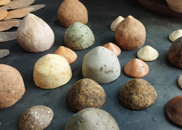 Artista Betânia Silveira apresenta a exposição “O oco da mão” reunindo 25 anos de produção