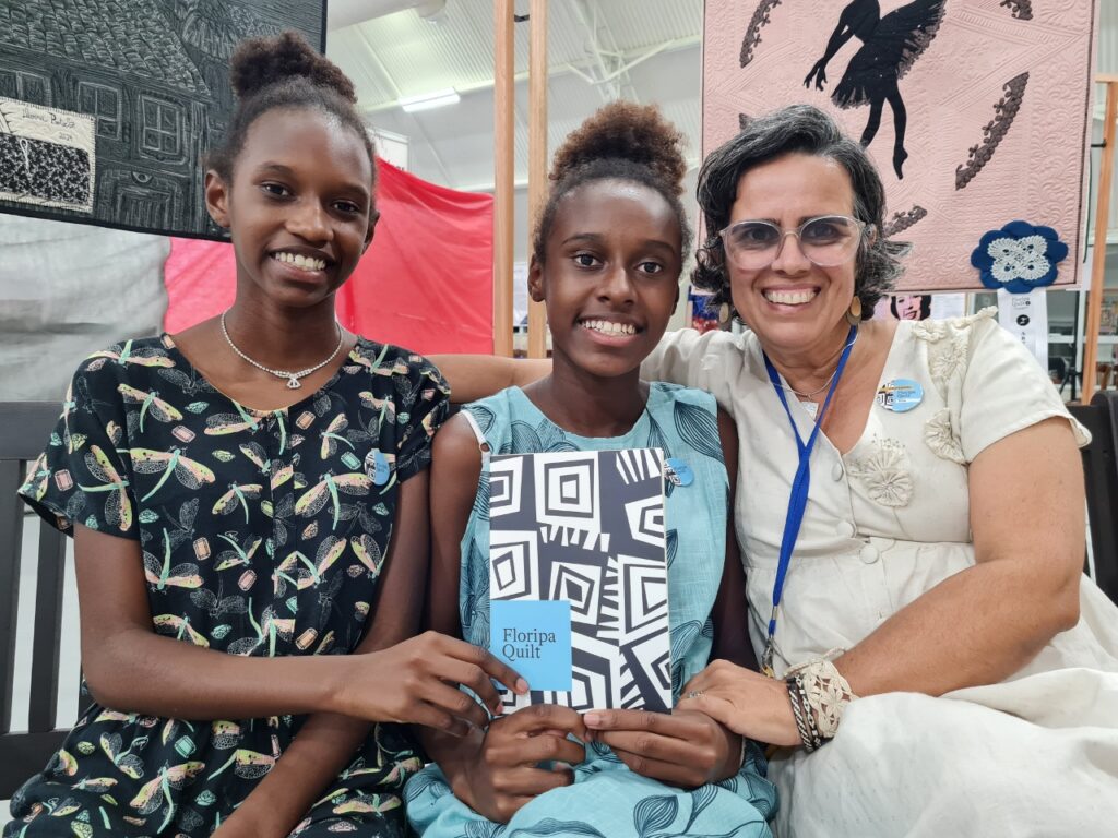 floripa quilt-Janaina Cordeiro e as filhas. Divulgação