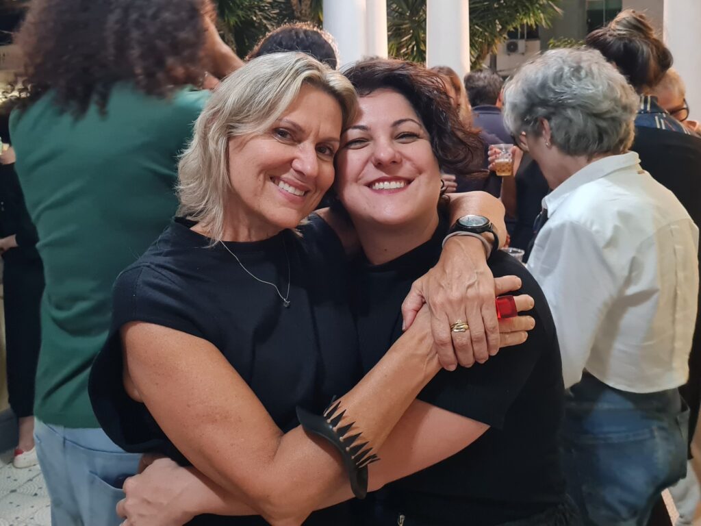 Simone Bobsin e Kamilla Nunes