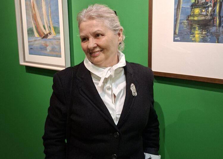 Lena Peixer inaugura exposição e é homenageada pela Fundação Cultural Badesc